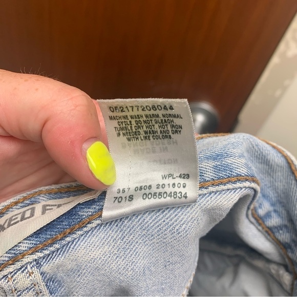 Customized Levi’s 550 Jeans - Picture 13 of 13